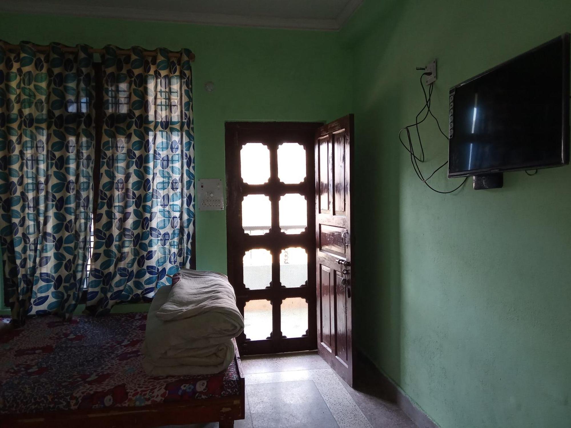 Hotel Gauri Shankar Palace Murari Barkot Exterior foto